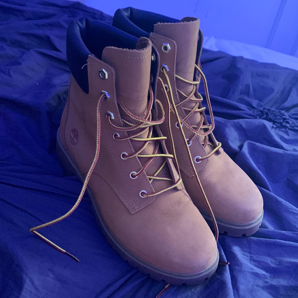 Women’s Timberlands, Size US 7.5